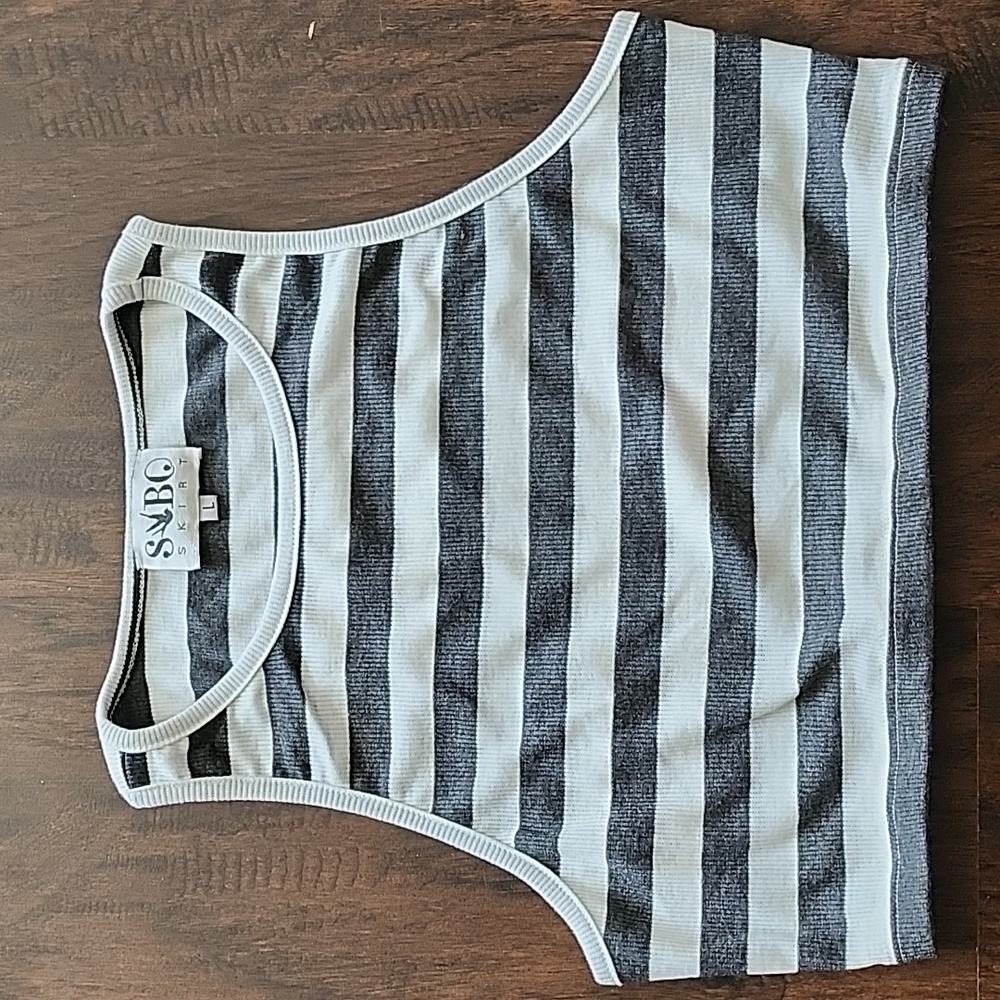 Sabo Skirt, Milda Stripe Top, Size L, Grey/White